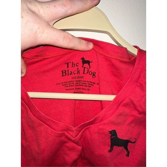 The Black Dog Tank Top Red Size Medium - Picture 2 of 3